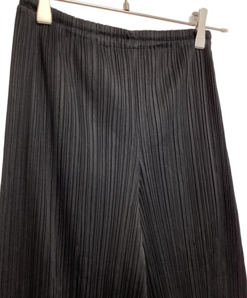 PLEATS PLEASE（プリーツプリーズ）PLEATS PLEASE (プリーツプリーズ) プリーツパンツ ブラック サイズ:2の古着・服飾アイテム