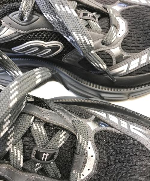 BALENCIAGA（バレンシアガ）BALENCIAGA (バレンシアガ) 6XL W 1012 PIOMBOスニーカー ブラック サイズ:EUR40/UK6/USA7/JP26.5の古着・服飾アイテム