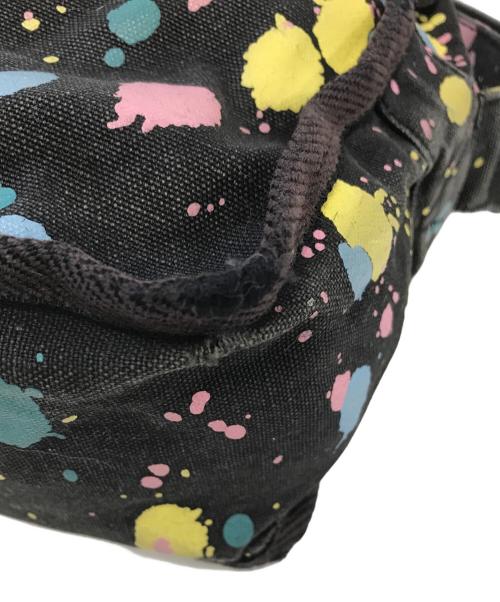 BERNHARD WILLHELM（ベルンハルト ウィルヘルム）BERNHARD WILLHELM (ベルンハルト ウィルヘルム) ペイント柄ショルダーバッグ ブラックの古着・服飾アイテム