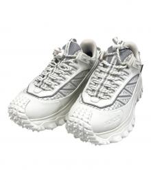 MONCLER（モンクレール）の古着「trailgrip gtx」｜ホワイト
