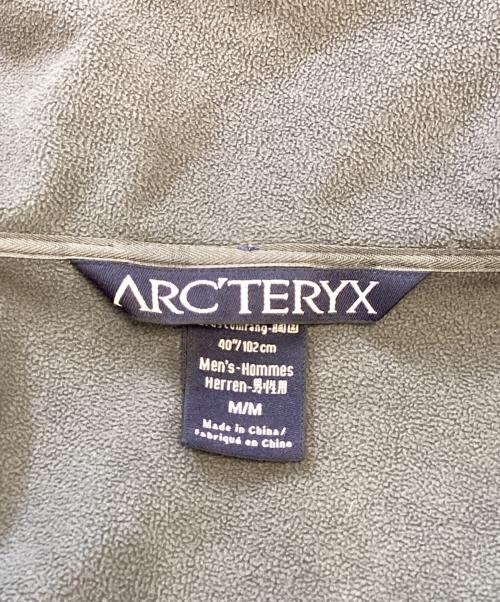 ARC'TERYX（アークテリクス）ARC'TERYX (アークテリクス) ソフトシェルジャケット ブルー サイズ:Ｍの古着・服飾アイテム