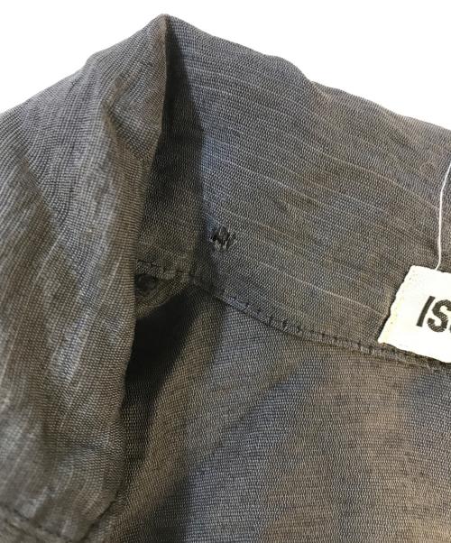 ISSEY MIYAKE（イッセイミヤケ）ISSEY MIYAKE (イッセイミヤケ) ナイロンレーヨンノースリーブワンピース チャコールグレー サイズ:Mの古着・服飾アイテム