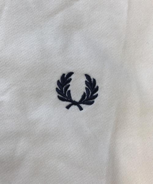 FRED PERRY（フレッドペリー）FRED PERRY (フレッドペリー) ロゴスウェット ベージュ サイズ:Mの古着・服飾アイテム