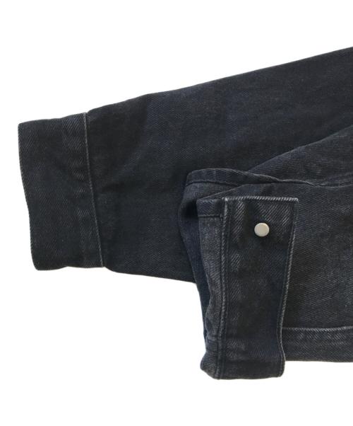 LEVI'S（リーバイス）LEVI'S (リーバイス) スタッズリメイク ブラックデニムジャケット ブラック サイズ:Mの古着・服飾アイテム