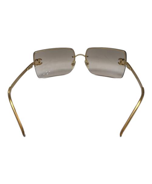 CHANEL（シャネル）CHANEL (シャネル) サングラス ゴールド サイズ:62□15-120の古着・服飾アイテム