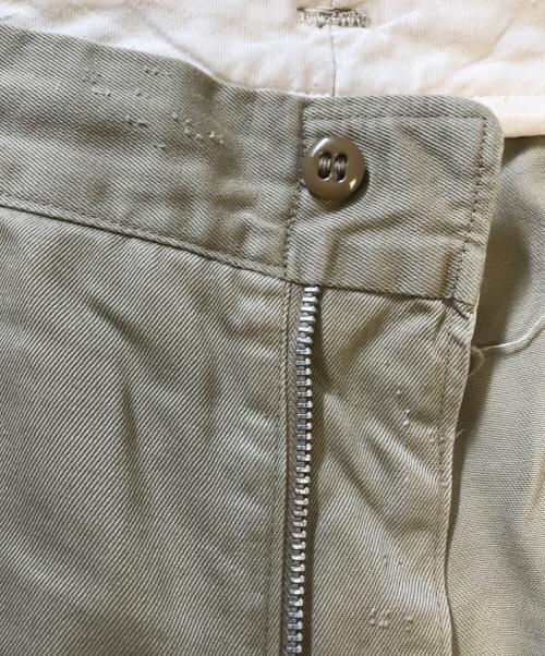VINTAGE MILITARY（ヴィンテージ ミリタリー）VINTAGE MILITARY (ヴィンテージ ミリタリー) US ARMY チノパン ベージュ サイズ:32×31の古着・服飾アイテム