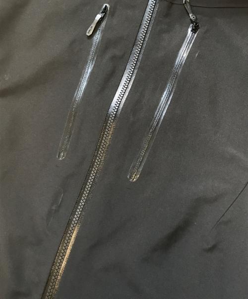 ARC'TERYX（アークテリクス）ARC'TERYX (アークテリクス) Alpha SV Jacket ブラック サイズ:Mの古着・服飾アイテム
