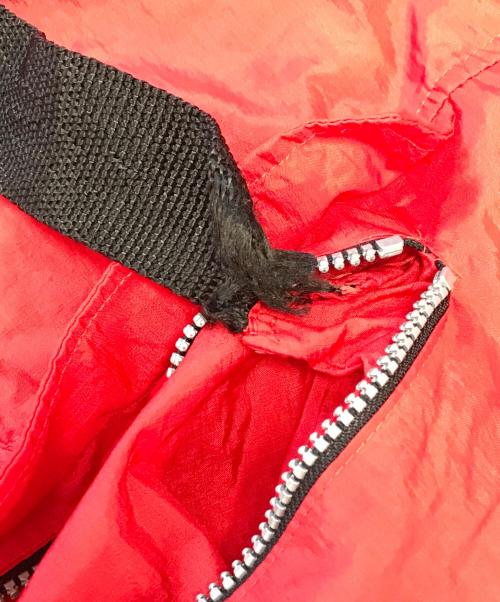 marlboro（マルボロ）marlboro (マルボロ) ナイロンアノラックパーカー レッド サイズ:XXLの古着・服飾アイテム