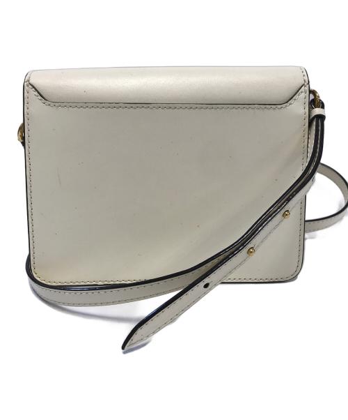 JIMMY CHOO（ジミーチュウ）JIMMY CHOO (ジミーチュウ) マデリンショルダーバッグ アイボリーの古着・服飾アイテム