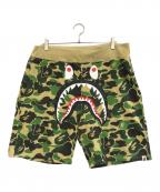 A BATHING APEア ベイシング エイプ）の古着「Camo Shark Sweat Shorts」｜カーキ