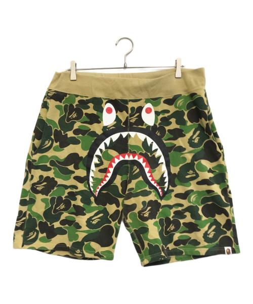 A BATHING APE（ア ベイシング エイプ）A BATHING APE (ア ベイシング エイプ) Camo Shark Sweat Shorts カーキ サイズ:2XLの古着・服飾アイテム