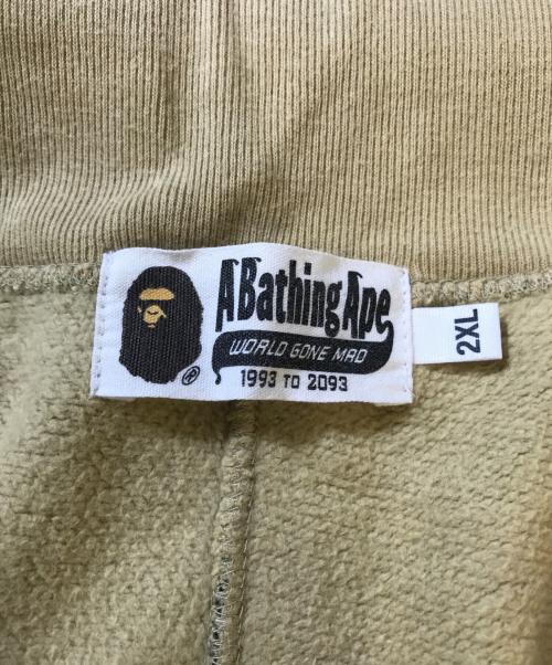A BATHING APE（ア ベイシング エイプ）A BATHING APE (ア ベイシング エイプ) Camo Shark Sweat Shorts カーキ サイズ:2XLの古着・服飾アイテム