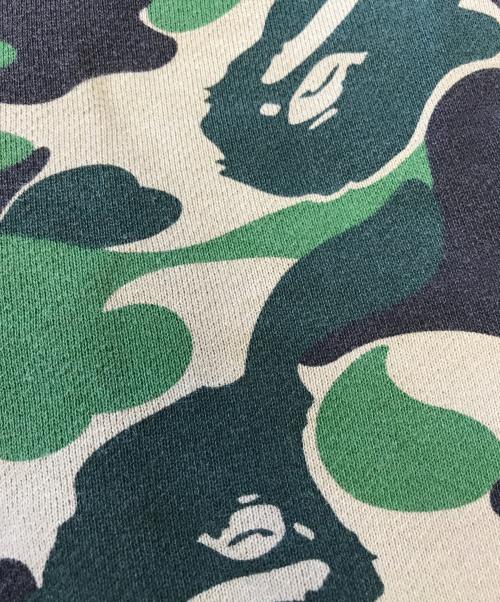 A BATHING APE（ア ベイシング エイプ）A BATHING APE (ア ベイシング エイプ) Camo Shark Sweat Shorts カーキ サイズ:2XLの古着・服飾アイテム