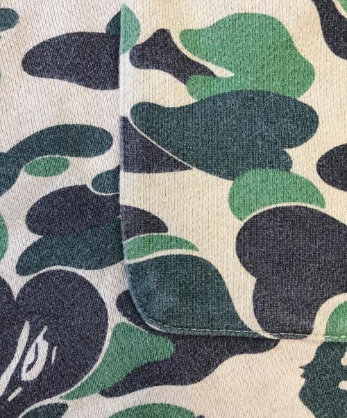 A BATHING APE（ア ベイシング エイプ）A BATHING APE (ア ベイシング エイプ) Camo Shark Sweat Shorts カーキ サイズ:2XLの古着・服飾アイテム