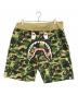 A BATHING APE（ア ベイシング エイプ）の古着「Camo Shark Sweat Shorts」｜カーキ