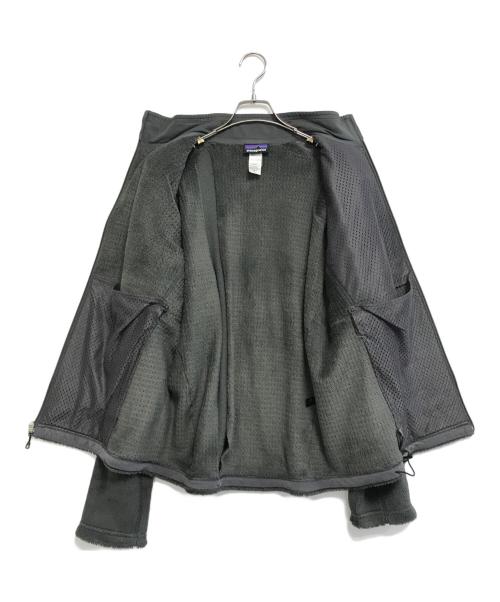 Patagonia（パタゴニア）Patagonia (パタゴニア) レギュレーターR4フリースジャケット グレー サイズ:Mの古着・服飾アイテム
