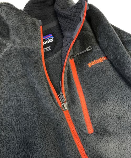Patagonia（パタゴニア）Patagonia (パタゴニア) R2 FLEECE JACKET グレー サイズ:Lの古着・服飾アイテム