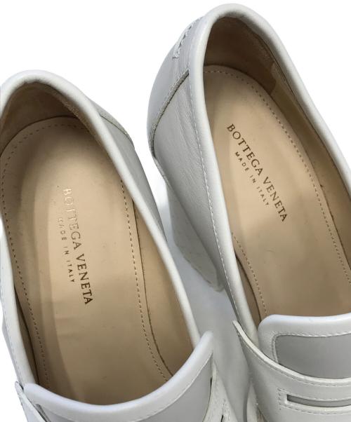 BOTTEGA VENETA（ボッテガベネタ）BOTTEGA VENETA (ボッテガベネタ) ローファーパンプス グレー サイズ:34½の古着・服飾アイテム