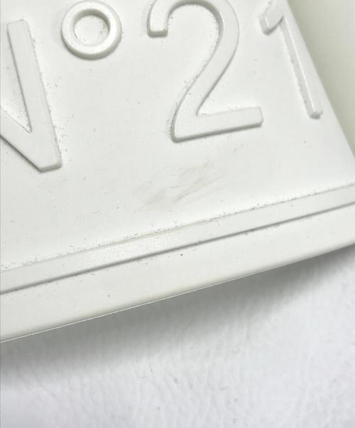 N°21（ヌメロヴェントゥーノ）N°21 (ヌメロヴェントゥーロ) サンダル ホワイト サイズ:36の古着・服飾アイテム