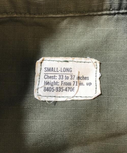 VINTAGE MILITARY（ヴィンテージ ミリタリー）VINTAGE MILITARY (ヴィンテージ ミリタリー) US ARMY ジャングルファティーグジャケット カーキ サイズ:SMALL-LONGの古着・服飾アイテム