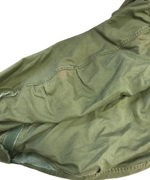 VINTAGE MILITARY（ヴィンテージ ミリタリー）VINTAGE MILITARY (ヴィンテージ ミリタリー) M65フィールドジャケット オリーブ サイズ:MEDIUM-SHORTの古着・服飾アイテム