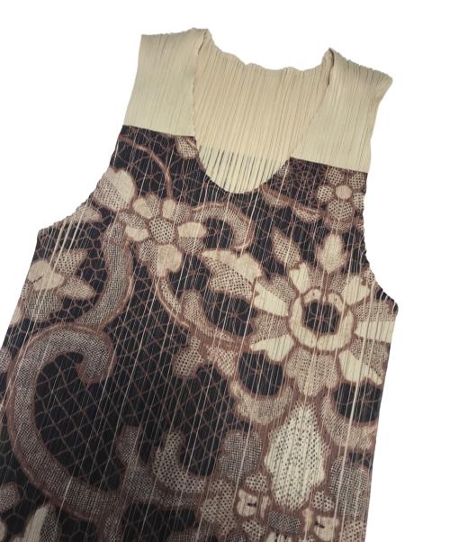 PLEATS PLEASE（プリーツプリーズ）PLEATS PLEASE (プリーツプリーズ) ノースリーブカットソー ベージュ サイズ:3の古着・服飾アイテム