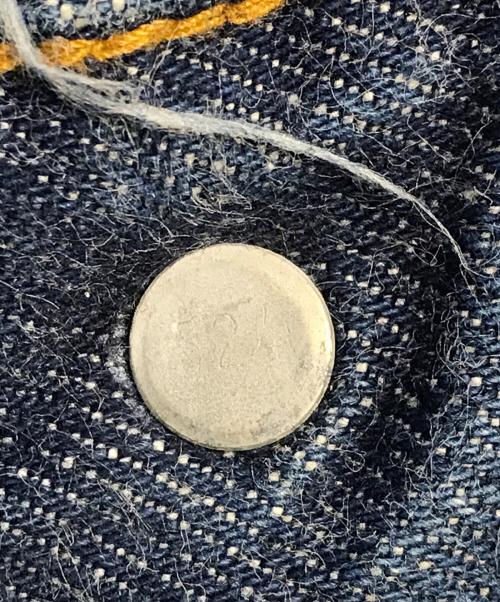 LEVI'S（リーバイス）LEVI'S (リーバイス) 501 赤耳デニムパンツ インディゴ サイズ:W33の古着・服飾アイテム