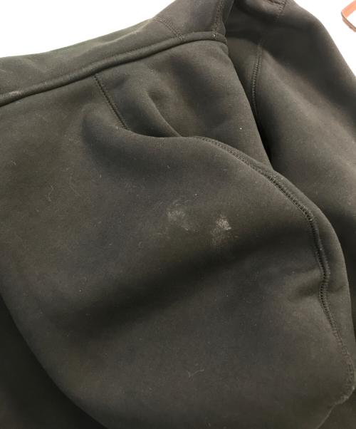 PALACE（パレス）PALACE (パレス) HERMAL EMBOSSED P3 ZIP HOOD ブラック サイズ:Mの古着・服飾アイテム