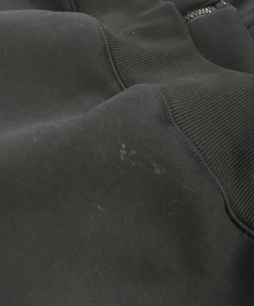 PALACE（パレス）PALACE (パレス) HERMAL EMBOSSED P3 ZIP HOOD ブラック サイズ:Mの古着・服飾アイテム