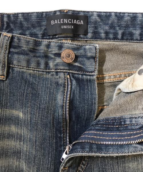 BALENCIAGA（バレンシアガ）BALENCIAGA (バレンシアガ) ウォッシュド加工ブーツカットデニムパンツ インディゴ サイズ:Ｍの古着・服飾アイテム