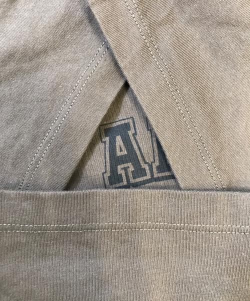 AMI Alexandre Mattiussi（アミアレクサンドルマテュッシ）AMI Alexandre Mattiussi (アミアレクサンドルマテュッシ) ロゴクルーネックTシャツ ブラウン サイズ:XLの古着・服飾アイテム