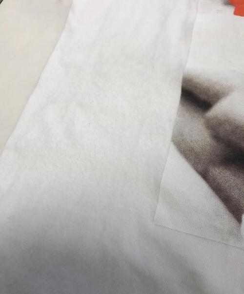 SUPREME（シュプリーム）SUPREME (シュプリーム) Naomi Tee ホワイト サイズ:Ｍの古着・服飾アイテム