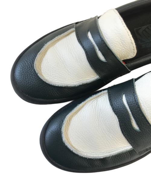 VANS（ヴァンズ）VANS (バンズ) ローファー ホワイト×グリーン サイズ:US8.0/UK7.0/EUR40.5/cm26.0の古着・服飾アイテム