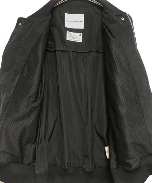WHITE MOUNTAINEERING（ホワイトマウンテ二アニング）WHITE MOUNTAINEERING (ホワイトマウンテ二アニング) ASYMMETRY FLIGHT JACKET ブラック サイズ:SIZE 3の古着・服飾アイテム