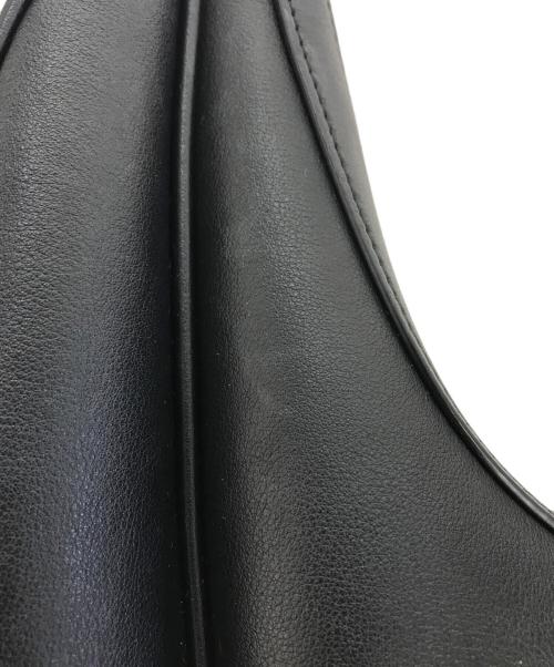 FOLNUA（フォルニュア）FOLNUA (フォルニュア) OVAL BAG PLAIN ブラックの古着・服飾アイテム