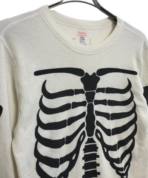 SUPREME（シュプリーム）Supreme (シュプリーム) Hanes (ヘインズ) スカルプリントL/Sサーマルカットソー ホワイト サイズ:Mの古着・服飾アイテム