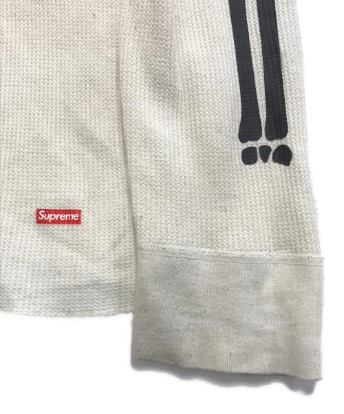 SUPREME（シュプリーム）Supreme (シュプリーム) Hanes (ヘインズ) スカルプリントL/Sサーマルカットソー ホワイト サイズ:Mの古着・服飾アイテム