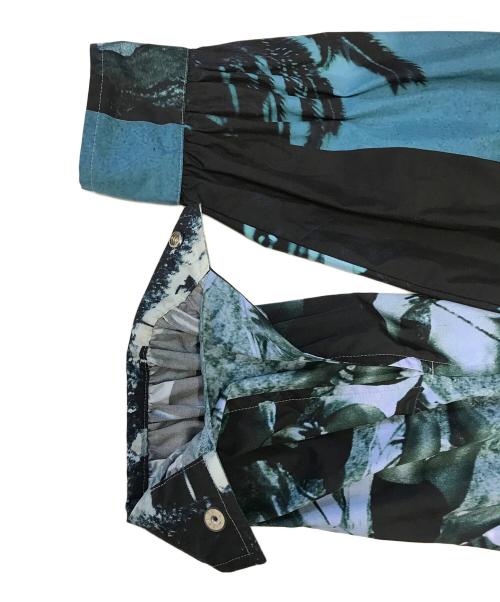 PAUL SMITH（ポールスミス）PAUL SMITH (ポールスミス) 転写プリントフーデッドジャケット ブルー サイズ:40の古着・服飾アイテム