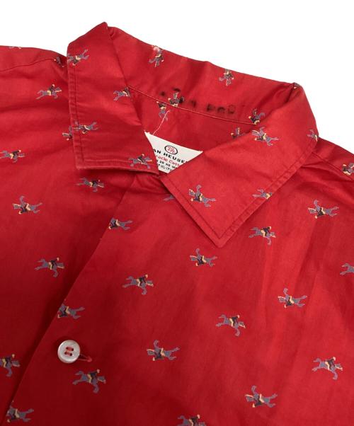 VAN HEUSEN（ヴァンヒューセン/バンヒューゼン）VAN HEUSEN (ヴァンヒューセン/バンヒューゼン) 総柄オープンカラーシャツ レッド サイズ:XLの古着・服飾アイテム
