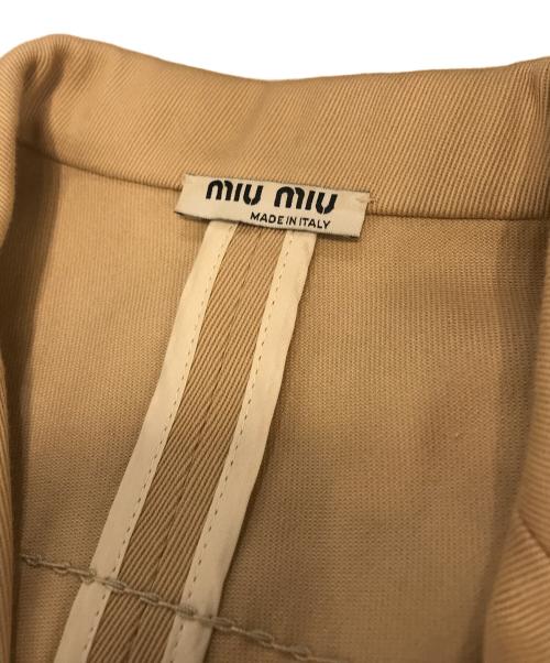 MIU MIU（ミュウミュウ）MIU MIU (ミュウミュウ) パイピングジャケット ベージュ サイズ:40の古着・服飾アイテム