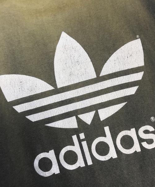 adidas（アディダス）adidas (アディダス) 両面ロゴプリントTシャツ カーキ サイズ:Lの古着・服飾アイテム