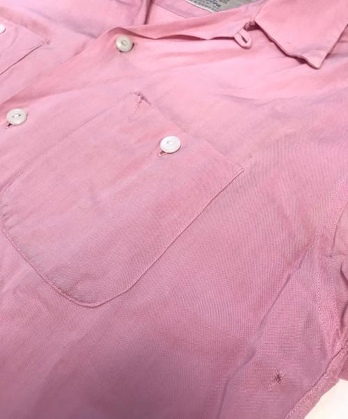 MOYANA by New Era（MOYANA by New Era）MOYANA by New Era (MOYANA by New Era) レーヨンシャツ ピンク サイズ:不明の古着・服飾アイテム