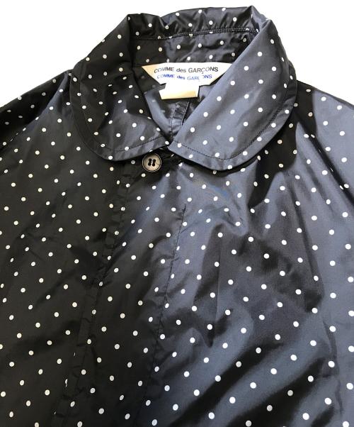 COMME des GARCONS COMME des GARCONS（コムデギャルソン コムデギャルソン）COMME des GARCONS COMME des GARCONS (コムデギャルソン コムデギャルソン) 丸襟ドットステンカラーコート ブラック サイズ:Ｓの古着・服飾アイテム