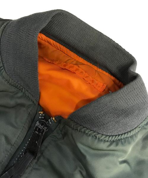 ALPHA INDUSTRIES（アルファインダストリーズ）ALPHA INDUSTRIES (アルファインダストリーズ) MA-1ジャケット カーキ サイズ:MEDIUMの古着・服飾アイテム