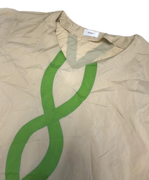 RANDY（ランディー）RANDY (ランディー) ナイロンプルオーバー ベージュ サイズ:2の古着・服飾アイテム