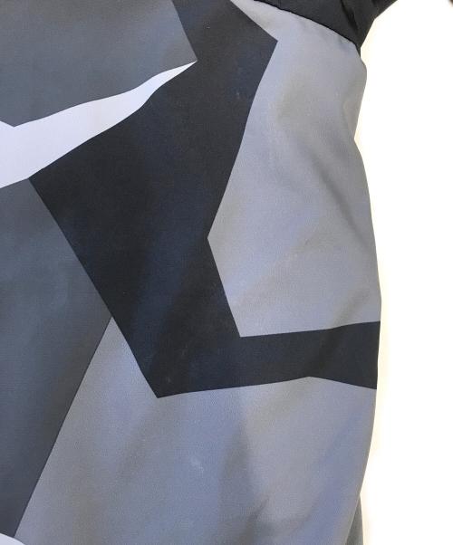 A BATHING APE（ア ベイシング エイプ）A BATHING APE (ア ベイシング エイプ) 中綿ブルゾン グレー サイズ:XLの古着・服飾アイテム