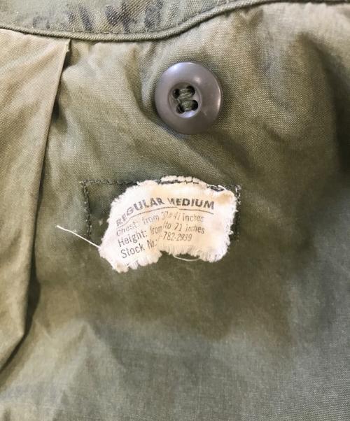 VINTAGE MILITARY（ヴィンテージ ミリタリー）VINTAGE MILITARY (ヴィンテージ ミリタリー) US ARMY M-65フィールドジャケット オリーブ サイズ:REGULAR-MEDIUMの古着・服飾アイテム