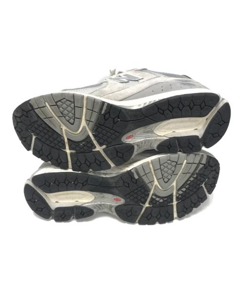 NEW BALANCE（ニューバランス）NEW BALANCE (ニューバランス) 2002R スニーカー グレー サイズ:US8/UK7.5/EUR41.5/cm26の古着・服飾アイテム