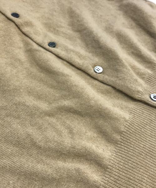 PLAY COMME des GARCONS（プレイコムデギャルソン）PLAY COMME des GARCONS (プレイコムデギャルソン) ニットカーディガン ベージュ サイズ:Lの古着・服飾アイテム