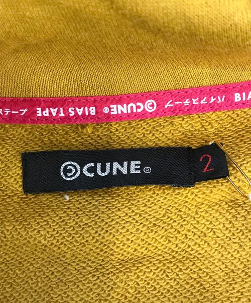 CUNE（キューン）CUNE (キューン) 裏毛のフードスタジャン イエロー サイズ:2の古着・服飾アイテム